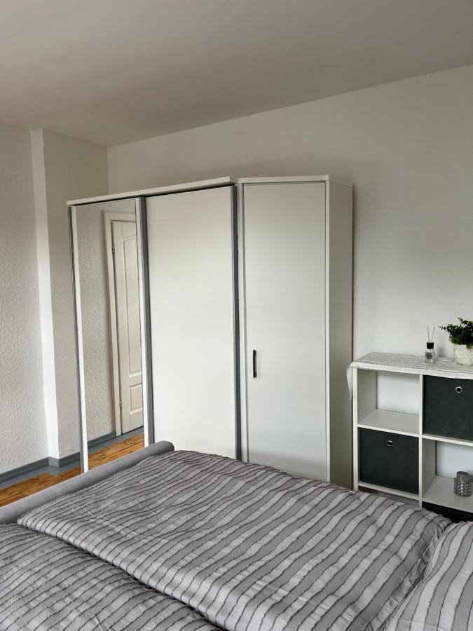 Apartment Horst - Gemuetliche Und Moderne Ferienwohnung In Der Innenstadt Pasewalk Exteriör bild